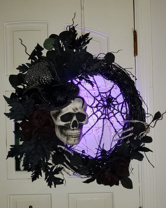 Lighted Halloween Wreath