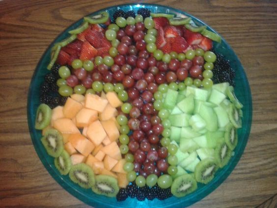 How to Make an Easter Fruit Tray